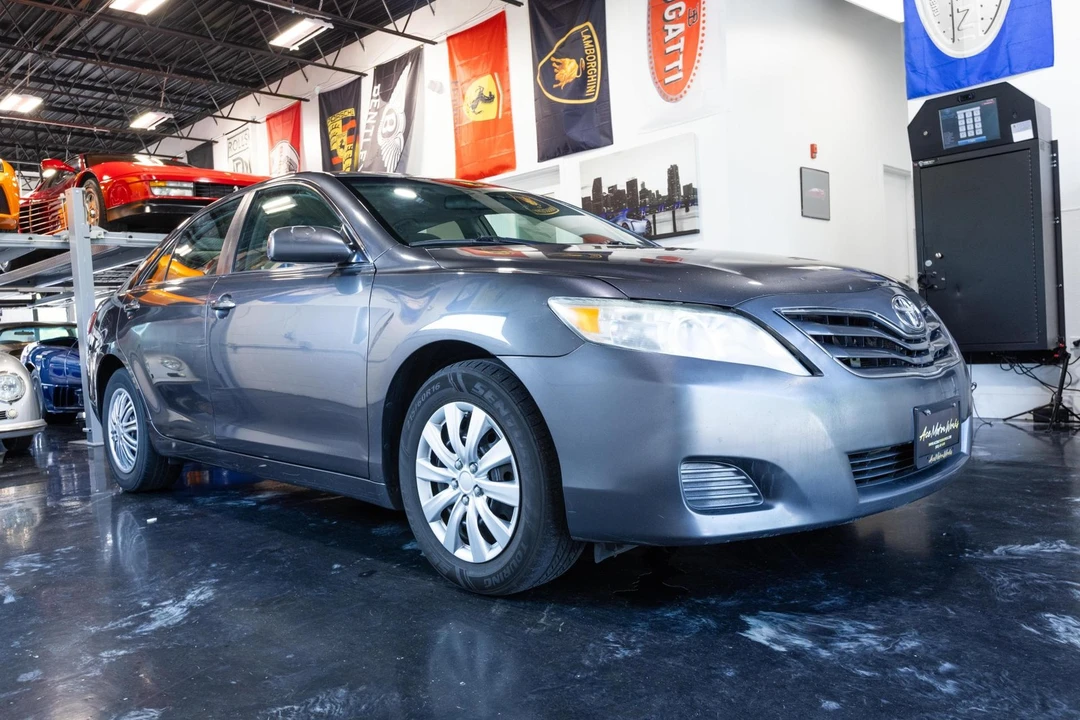 2011 Toyota Camry 6th Gen - Image 21 of 21