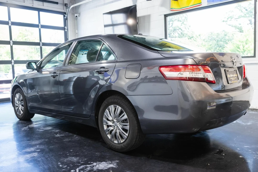 2011 Toyota Camry 6th Gen - Image 11 of 12