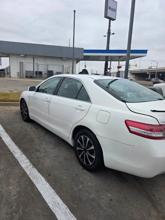 2011 Toyota Camry 6th Gen - Image 10 of 12