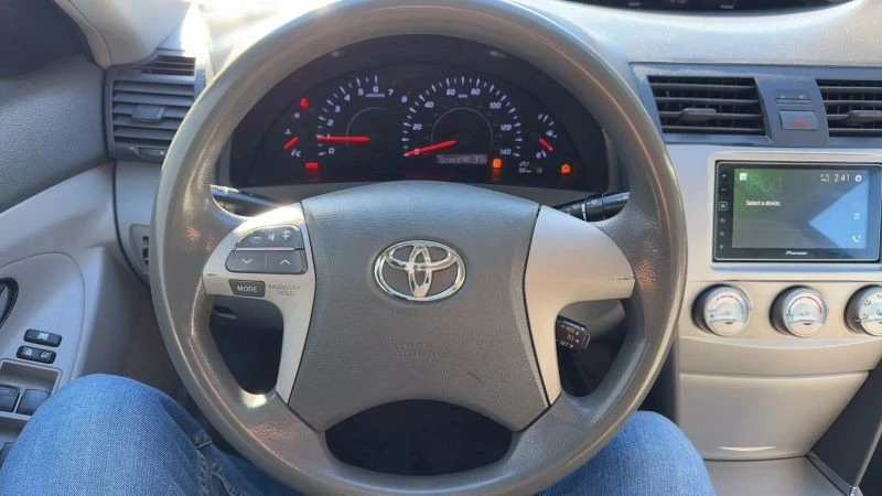 2011 Toyota Camry 7th Gen - Image 10 of 12