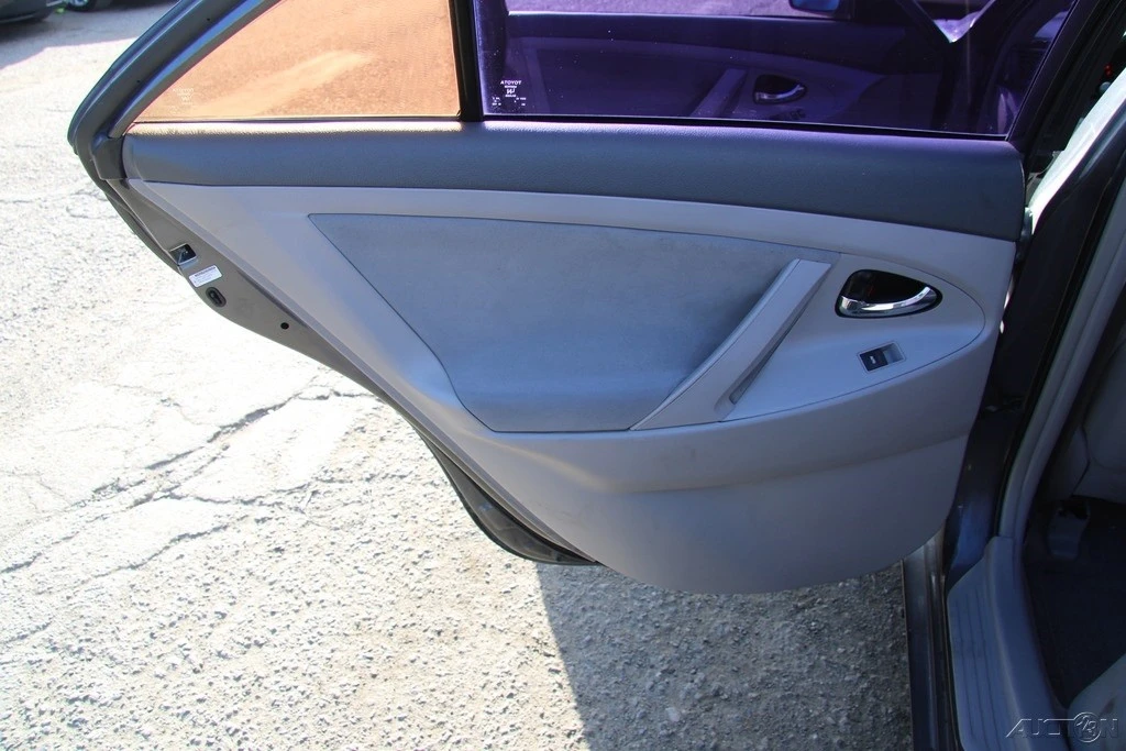 2011 Toyota Camry 6th Gen - Image 20 of 21