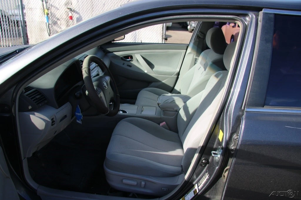 2011 Toyota Camry 6th Gen - Image 14 of 21
