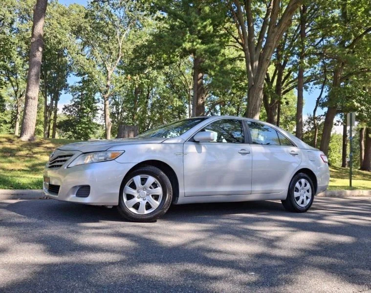 2011 Toyota Camry 6th Gen - Image 2 of 12