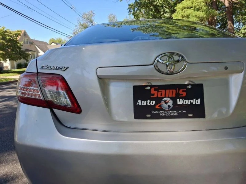 2011 Toyota Camry 6th Gen - Image 5 of 12