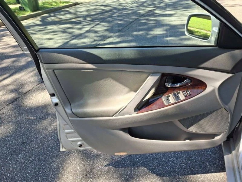 2011 Toyota Camry 6th Gen - Image 11 of 12