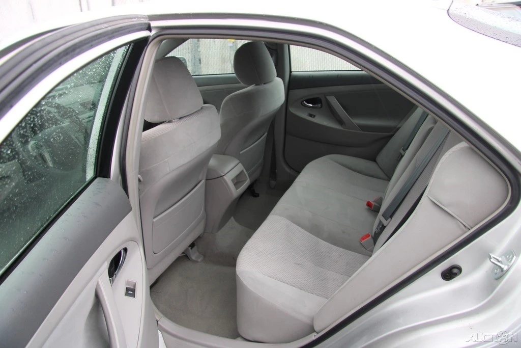 2011 Toyota Camry 6th Gen - Image 18 of 21