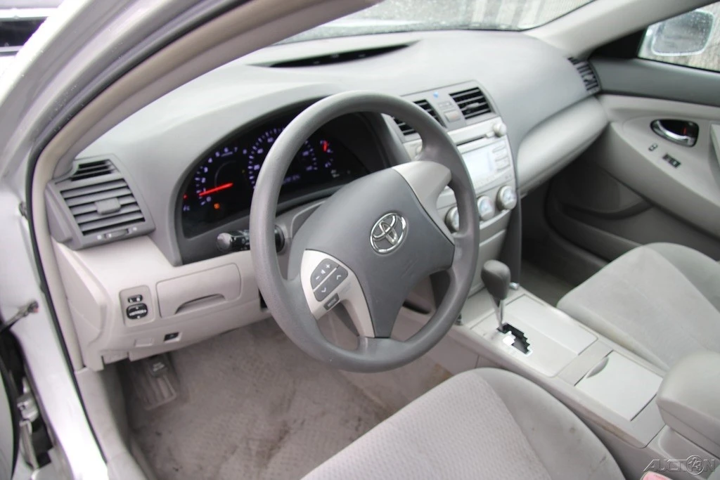 2011 Toyota Camry 6th Gen - Image 13 of 21