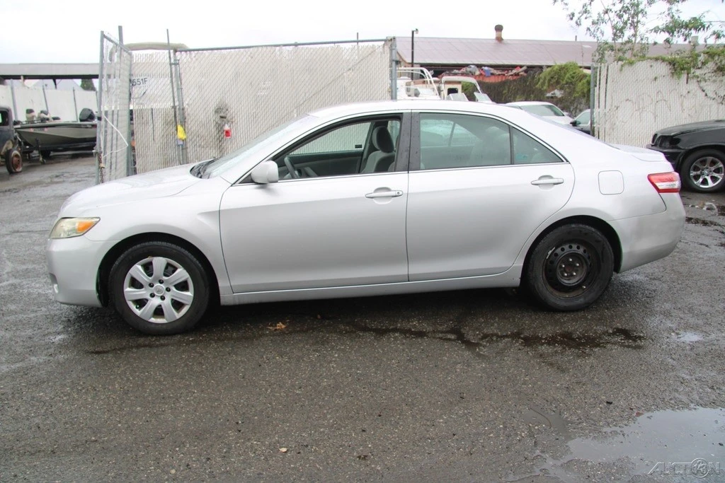 2011 Toyota Camry 6th Gen - Image 3 of 21