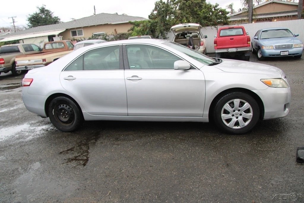 2011 Toyota Camry 6th Gen - Image 7 of 21
