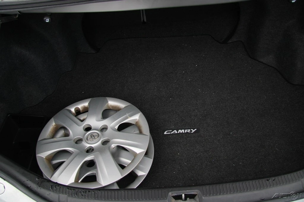 2011 Toyota Camry 6th Gen - Image 19 of 21