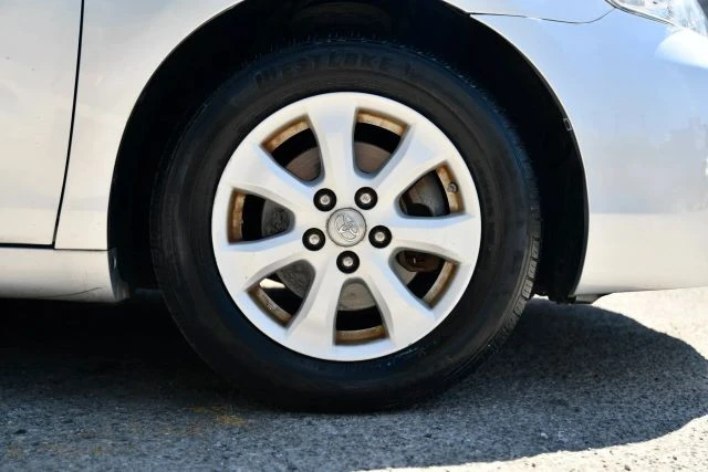 2011 Toyota Camry 6th Gen - Image 27 of 30