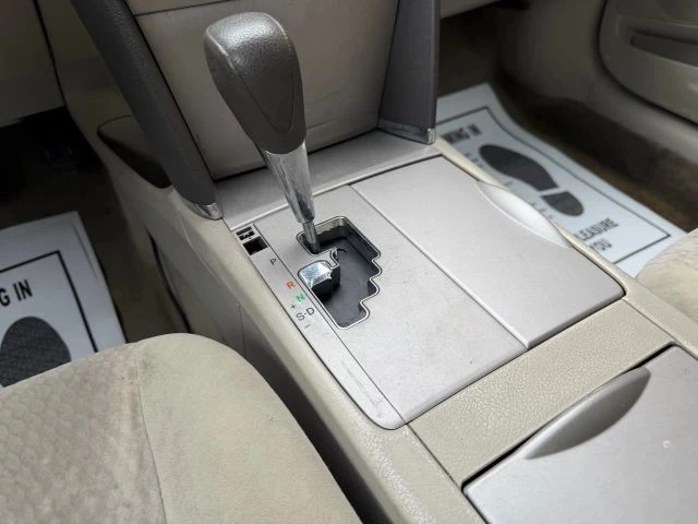 2011 Toyota Camry 6th Gen - Image 18 of 19