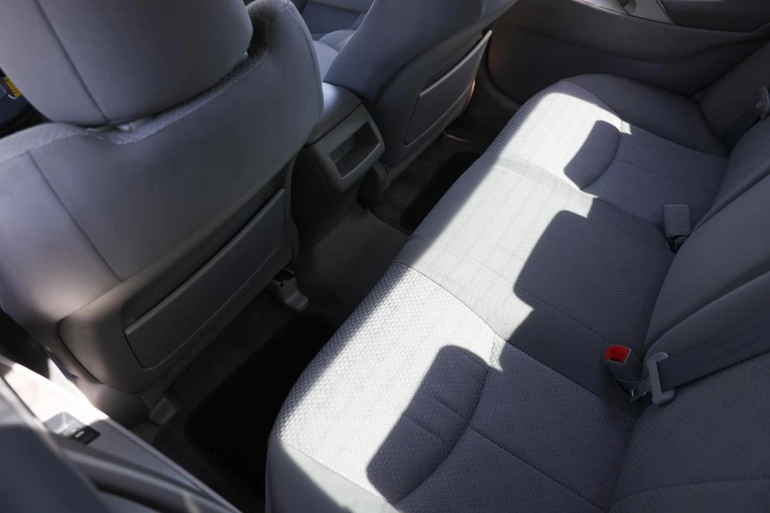 2011 Toyota Camry 6th Gen - Image 10 of 12