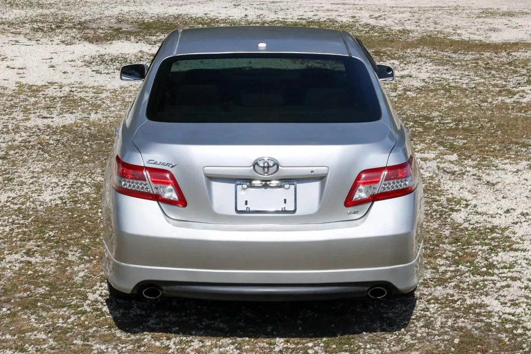 2011 Toyota Camry 6th Gen - Image 7 of 12