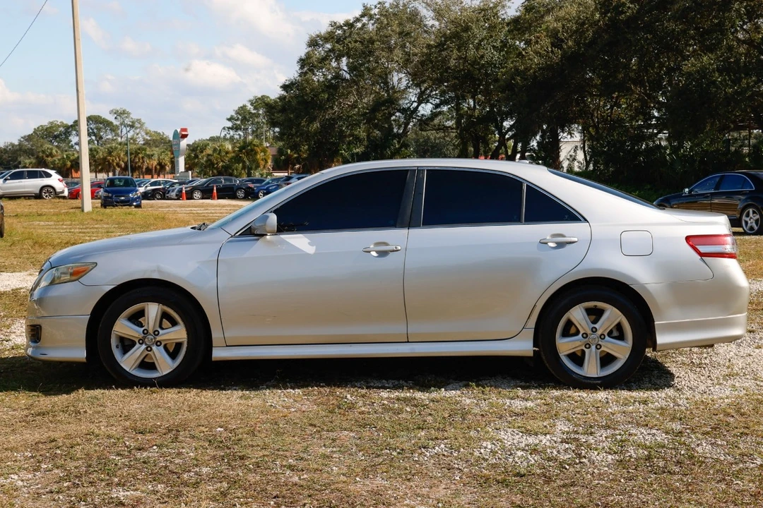 2011 Toyota Camry 6th Gen - Image 3 of 12