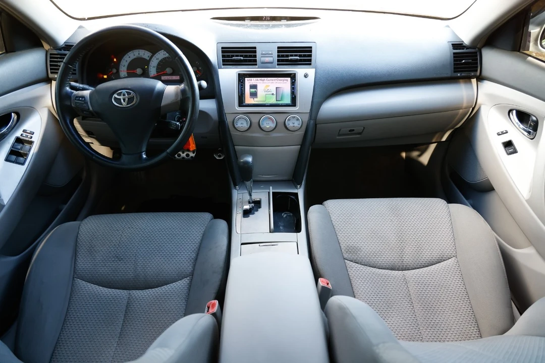 2011 Toyota Camry 6th Gen - Image 2 of 12