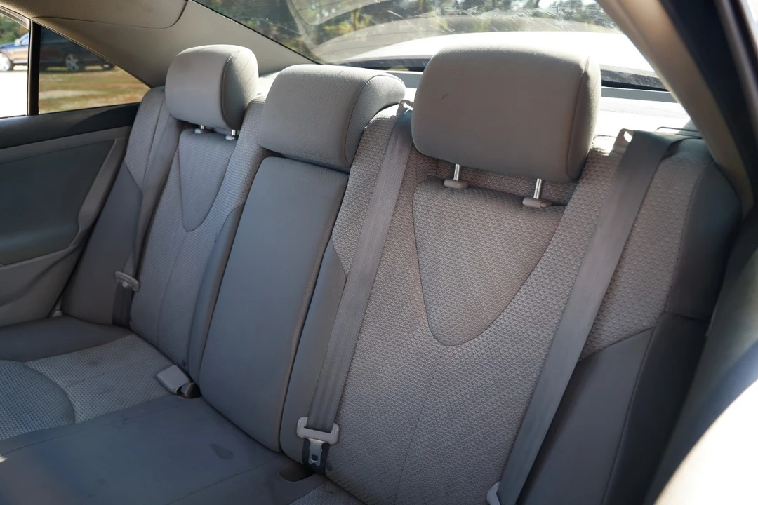 2011 Toyota Camry 6th Gen - Image 8 of 12