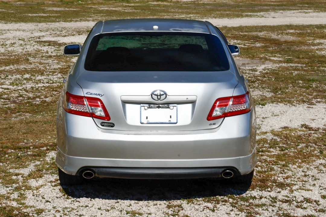 2011 Toyota Camry 6th Gen - Image 9 of 12