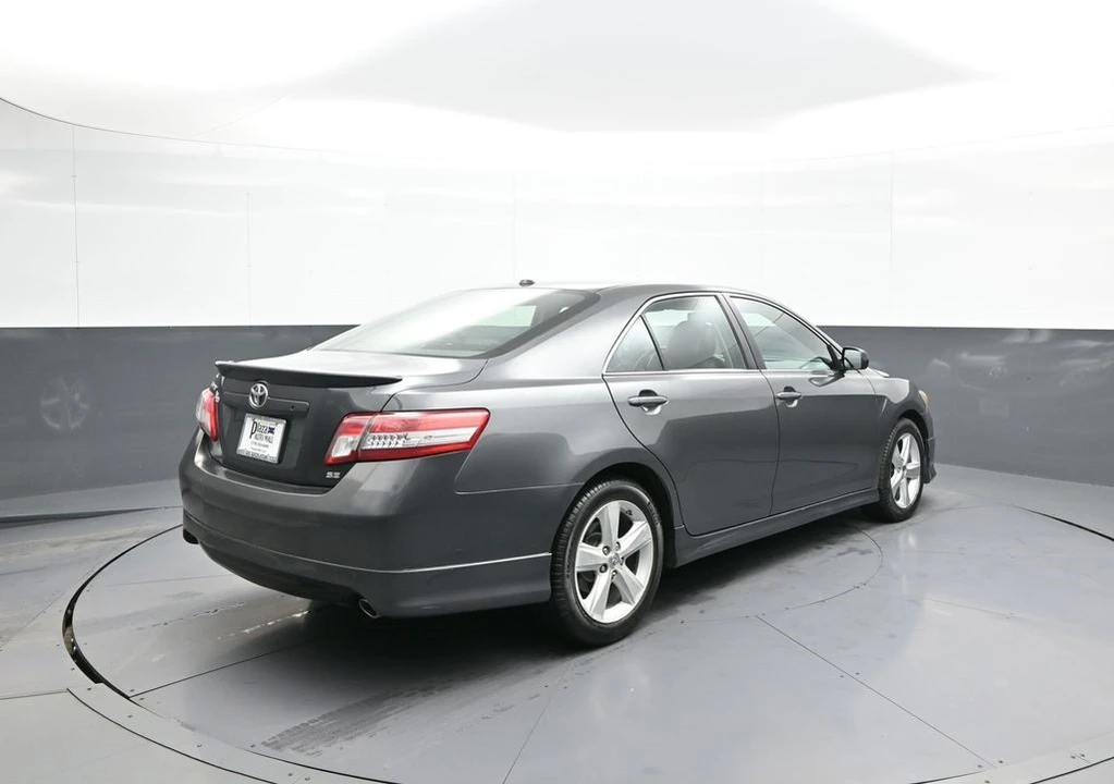 2011 Toyota Camry 6th Gen - Image 6 of 12