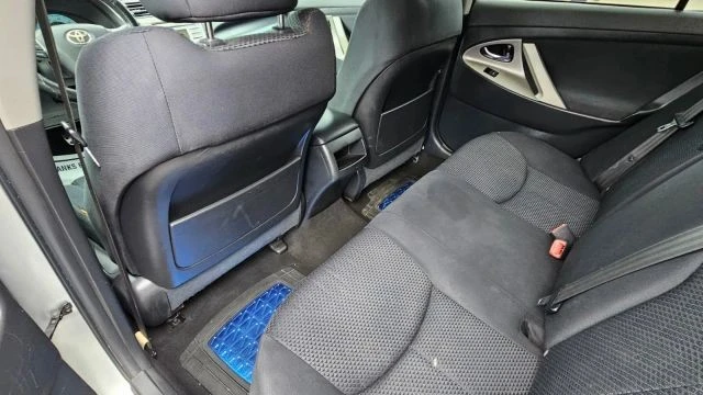 2011 Toyota Camry 6th Gen - Image 9 of 17