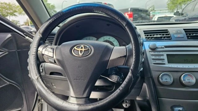 2011 Toyota Camry 6th Gen - Image 10 of 17