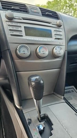 2011 Toyota Camry 6th Gen - Image 13 of 17