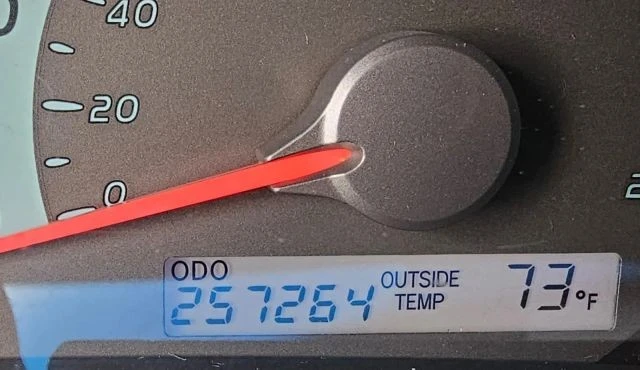 2011 Toyota Camry 6th Gen - Image 14 of 17