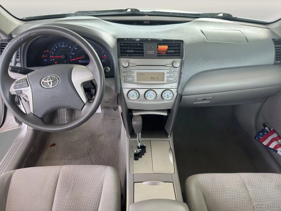 2011 Toyota Camry 6th Gen - Image 15 of 21
