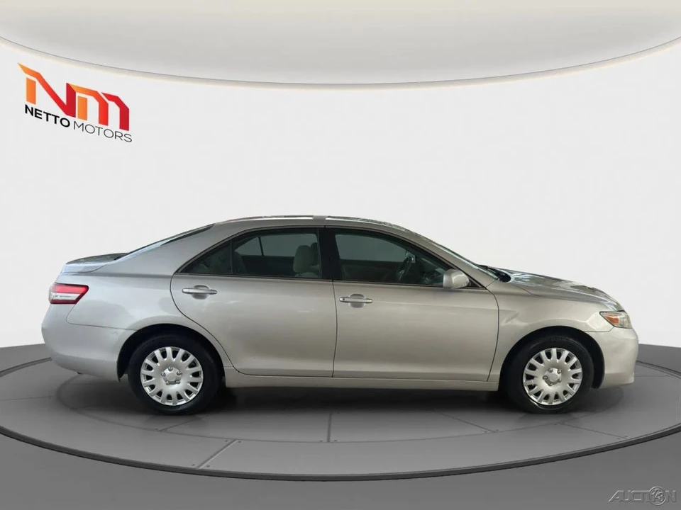 2011 Toyota Camry 6th Gen - Image 6 of 21
