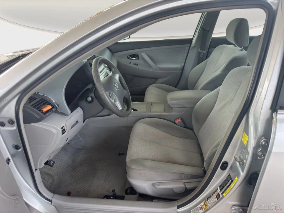 2011 Toyota Camry 6th Gen - Image 8 of 21
