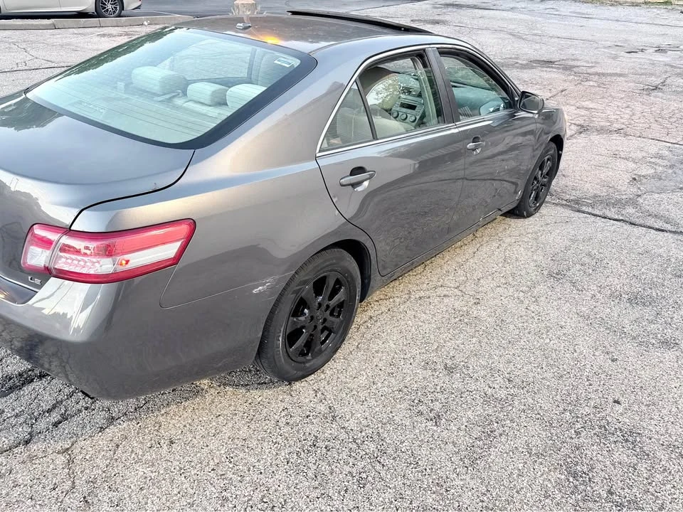 2011 Toyota Camry 6th Gen - Image 5 of 9