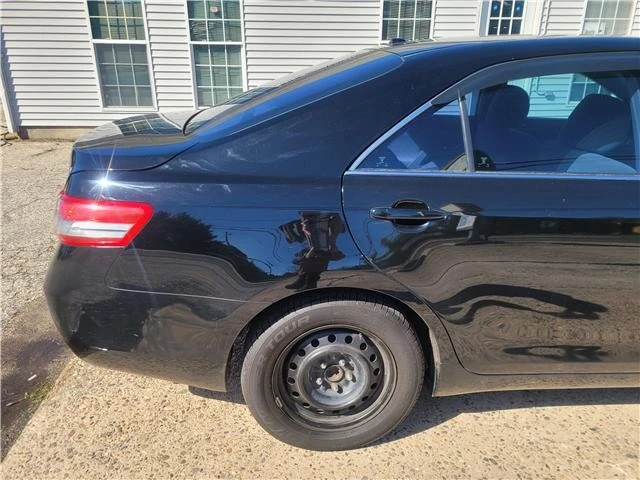 2011 Toyota Camry 6th Gen - Image 17 of 21