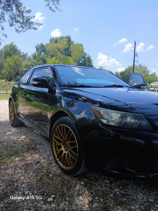 2011 Toyota Celica - Image 2 of 11