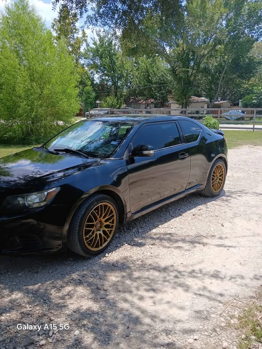 2011 Toyota Celica - Image 3 of 11