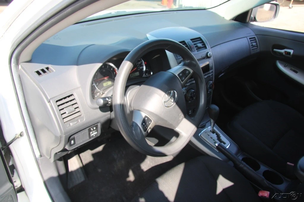 2011 Toyota Corolla 10th Gen - Image 15 of 21