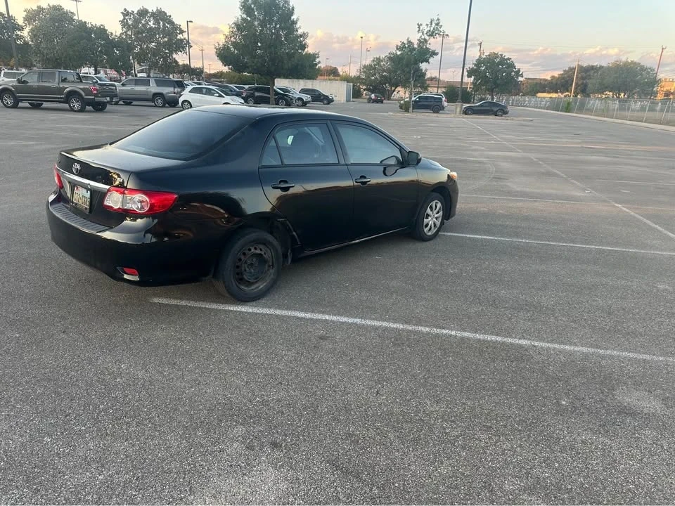 2011 Toyota Corolla 10th Gen - Image 7 of 13