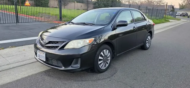 2011 Toyota Corolla 10th Gen - Image 3 of 13