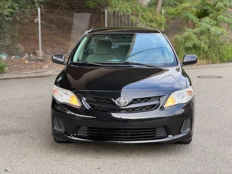 2011 Toyota Corolla 10th Gen - Image 2 of 12