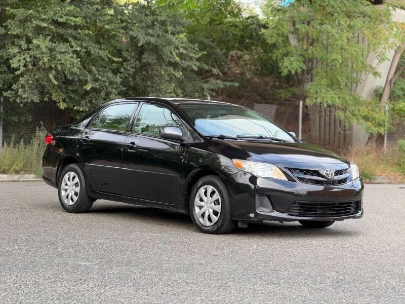 2011 Toyota Corolla 10th Gen - Image 3 of 12