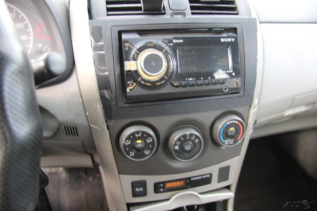2011 Toyota Corolla 10th Gen - Image 16 of 21