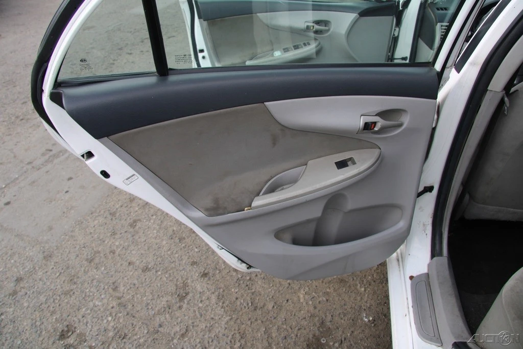 2011 Toyota Corolla 10th Gen - Image 18 of 21