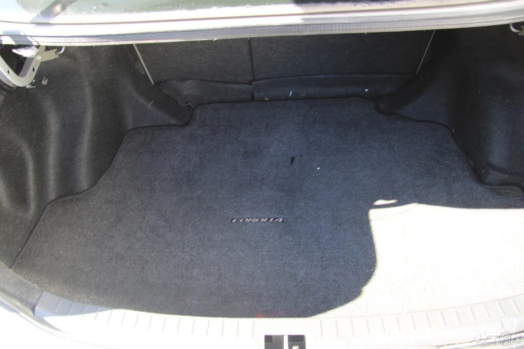 2011 Toyota Corolla 10th Gen - Image 19 of 21