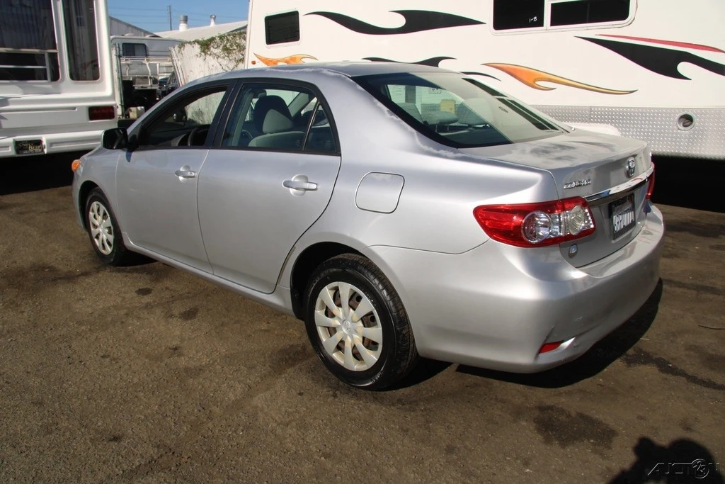 2011 Toyota Corolla 10th Gen - Image 4 of 21