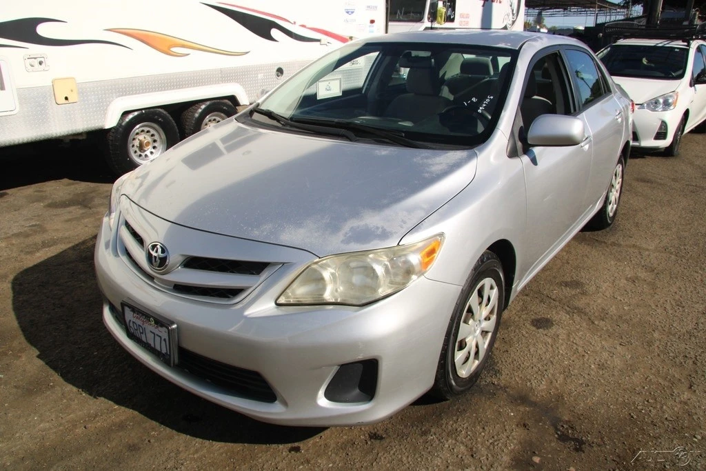 2011 Toyota Corolla 10th Gen - Image 2 of 21