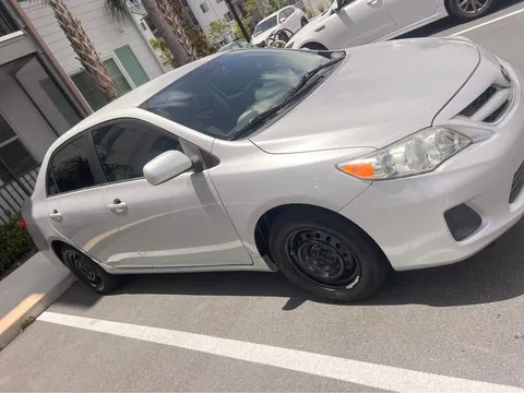 2011 Toyota Corolla 10th Gen - Image 2 of 12