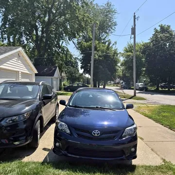 2011 Toyota Corolla LE Sedan 4D