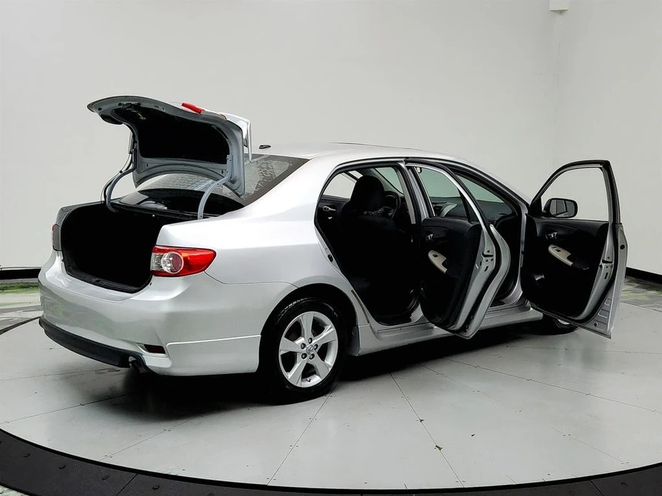 2011 Toyota Corolla 10th Gen - Image 11 of 12