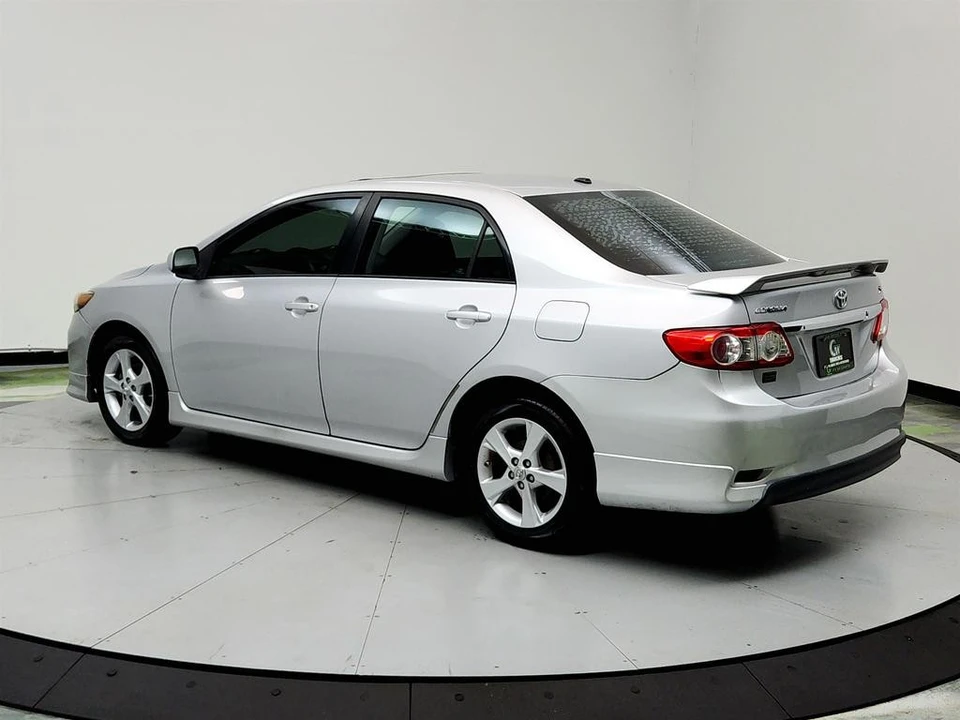 2011 Toyota Corolla 10th Gen - Image 7 of 12