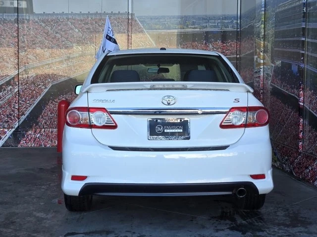 2011 Toyota Corolla 10th Gen - Image 5 of 12