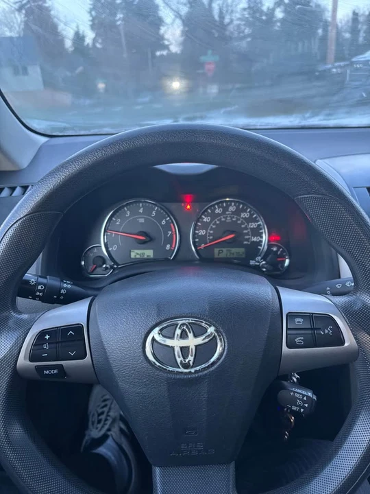 2011 Toyota Corolla 10th Gen - Image 9 of 11